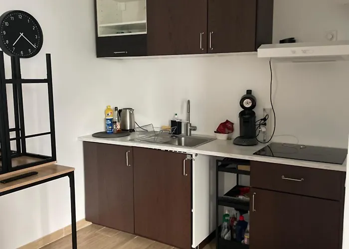 Caen Le Port : Superbe Appartement Refait A Neuf
